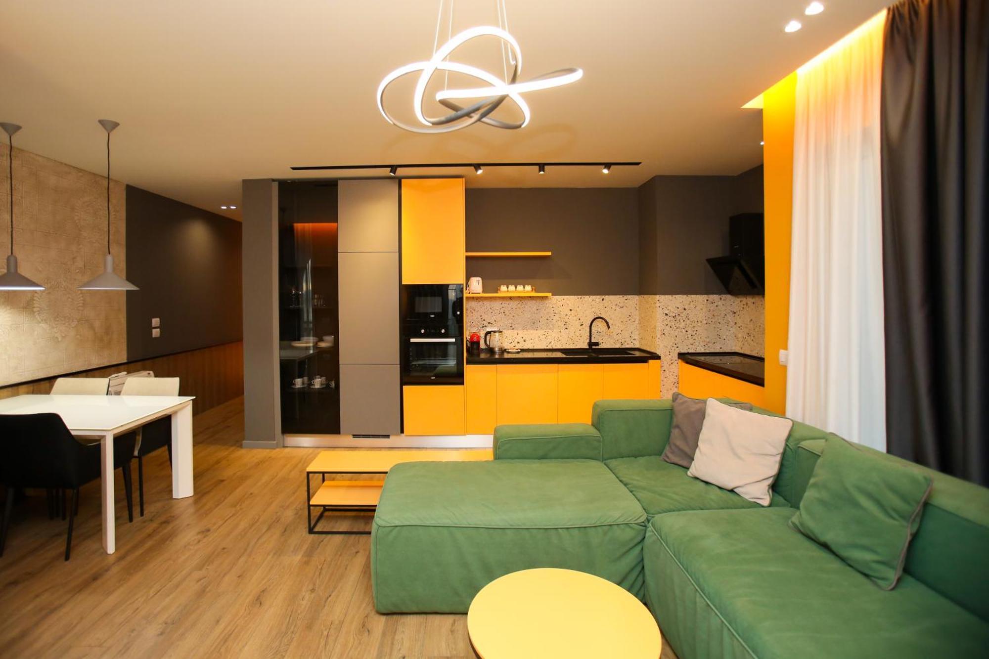 Imperial Visar Yellow